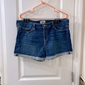 Paige high waist Jimmy Jimmy Short shorts. Cropped and folded hem. Size 32